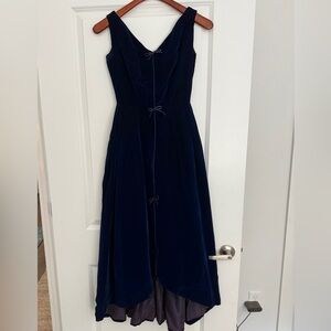 Linz “ The Linzi Line” 1950’s Royal blue velvet cocktail dress S12